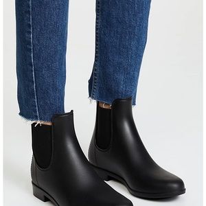 SAM EDELMAN Tinsley Womens Rain Boots Ankle Height Booties in black.gently used